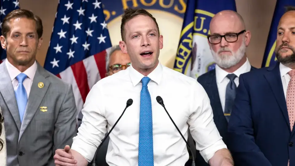 Democrats pour resources into Ohio swing district to unseat Rep. Max Miller