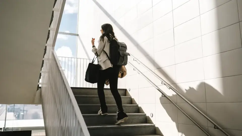 Winded by Stairs? What Breathlessness After Climbing Really Signals
