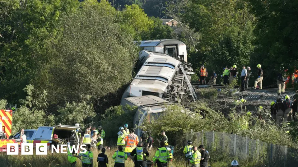 Lewes-area train derailment disrupts Sussex rail services; no serious injuries reported