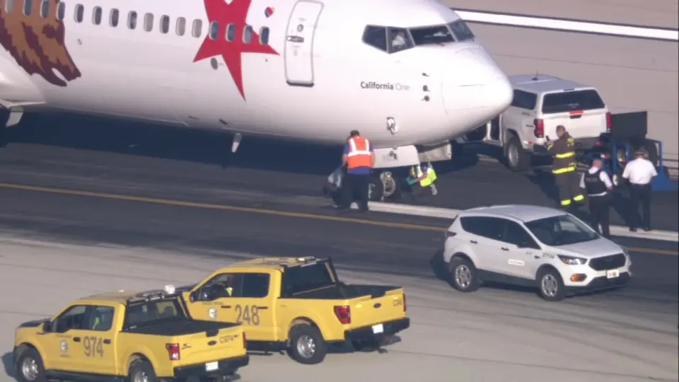 Southwest Flight 1243 Encounters Nose Gear Tire Pressure Loss at Midway