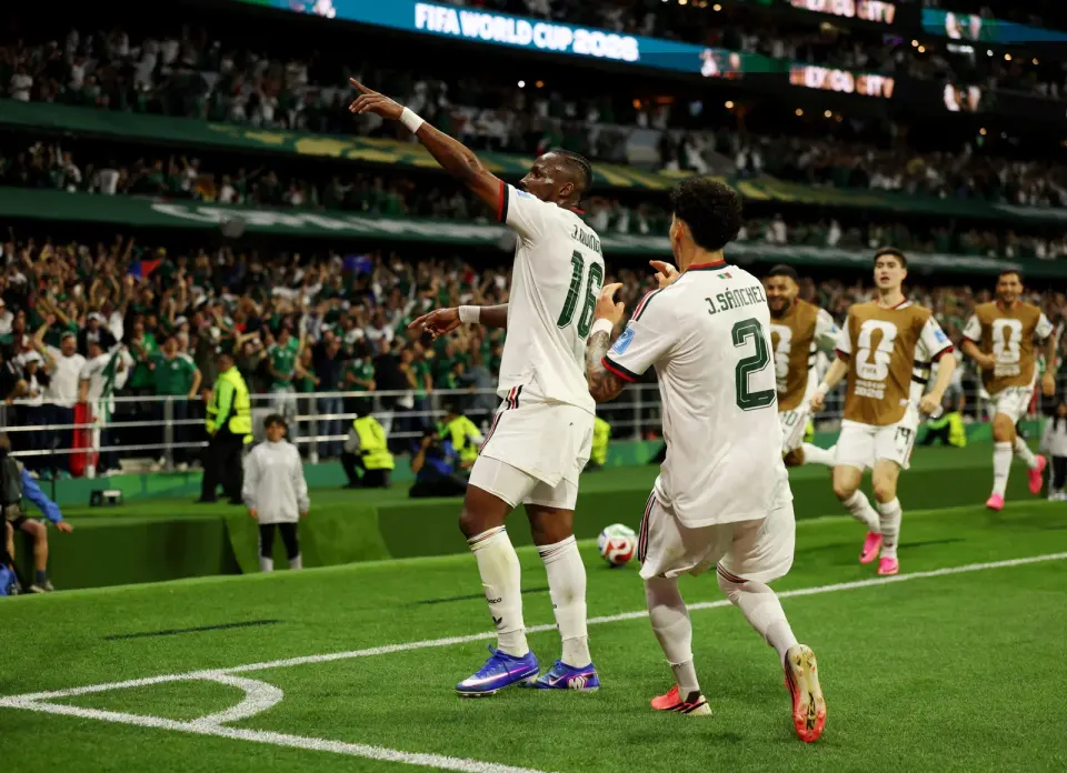 Ochoa Milestone Headlines Mexico's 3-0 Group A Win Over Czechia