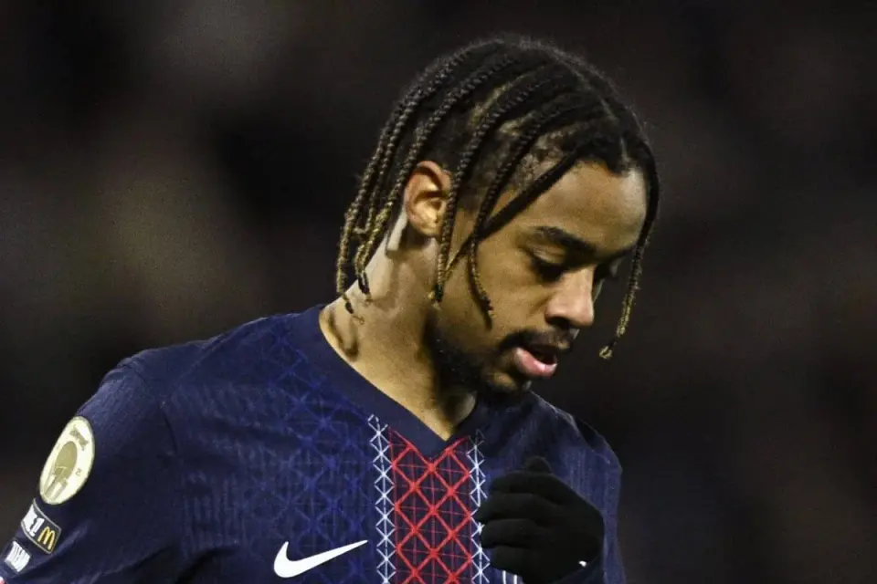 Liverpool Finalize £106m Deal for Barcola as Salah Replacement