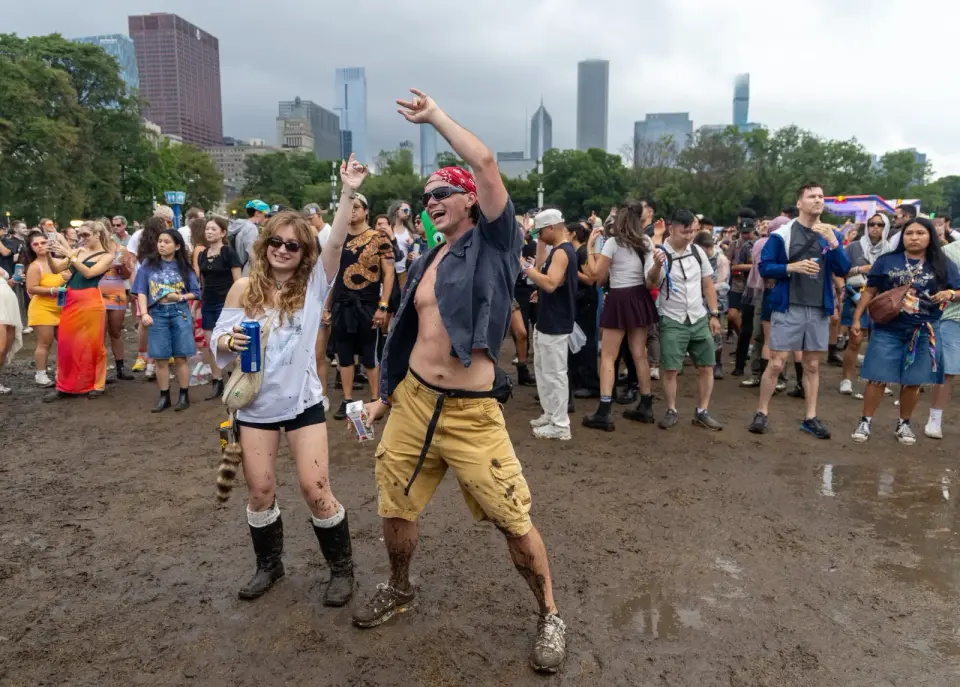 Finale in the Park: Tate McRae and The xx Close Lollapalooza 2026 as Sun Returns