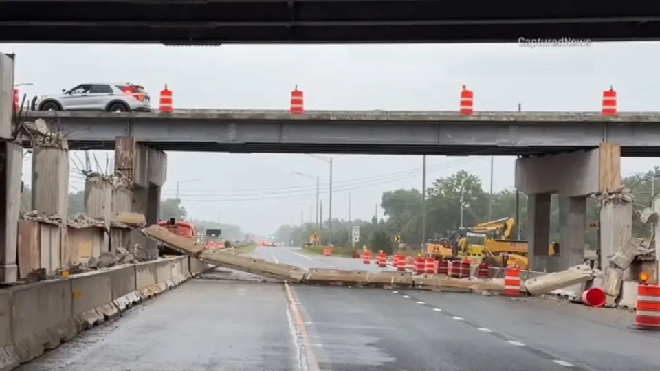Concrete Barrier Collapse Forces Closure of Palatine Road in Illinois