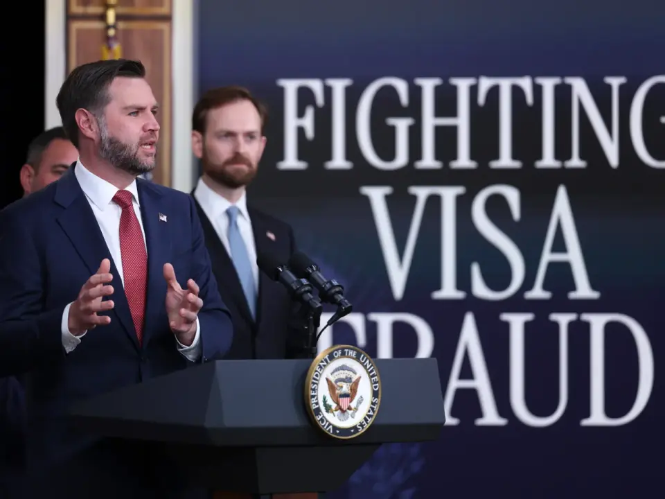 US Suspends Tech Giants from Green Card Program, Citing Wage Suppression