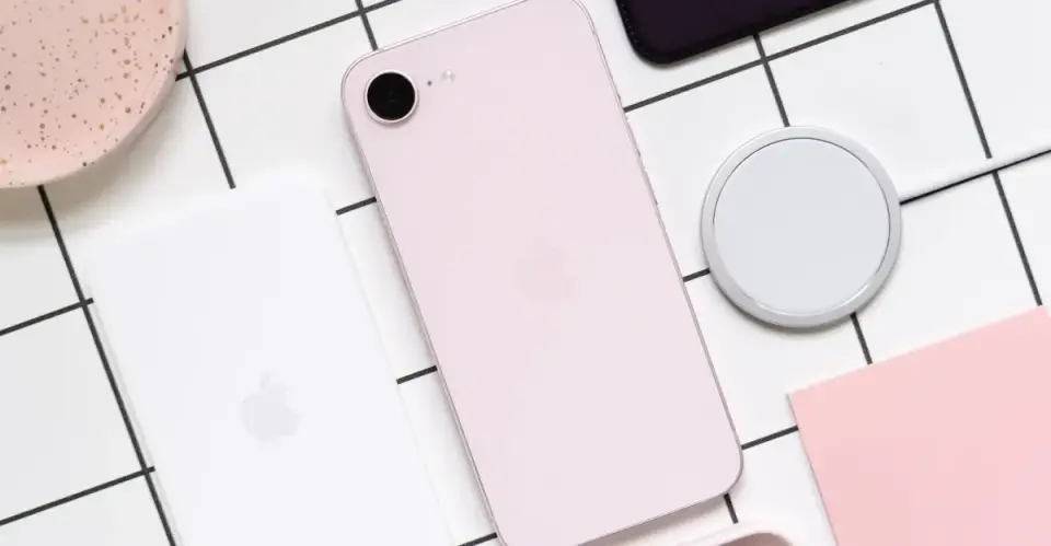 Budget-phone champions under $600, led by the iPhone 17E