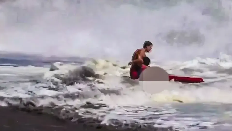 Teen Lifeguard's Daring Santa Cruz Rescue Draws White House Attention