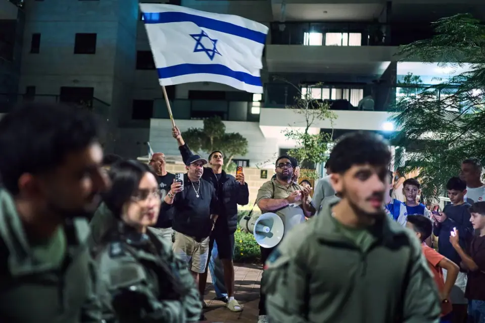 Israel’s fractured Knesset and DOJ’s California subpoenas mark a volatile political weekend