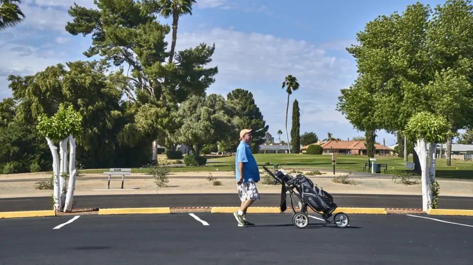 Phoenix’s Reflective Pavement Reduces Road Heat but Increases Pedestrian Warmth