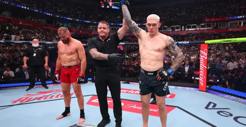 Medic Delivers 30-Second KO as Stirling Stuns Blachowicz in UFC Belgrade