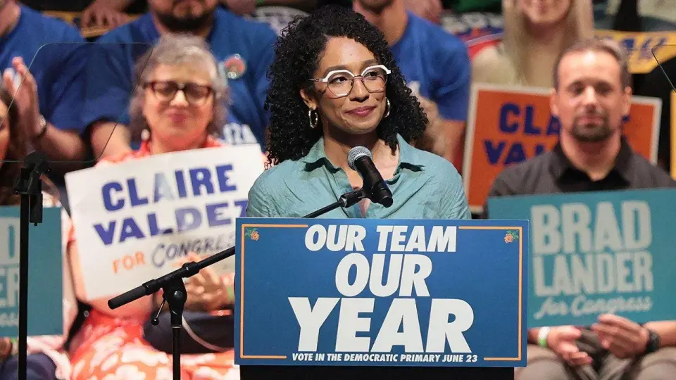 NYC socialist challenger storms off live interview amid past posts scrutiny