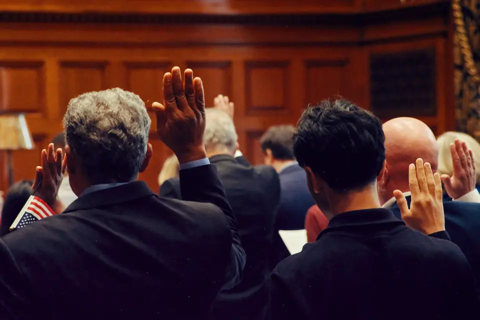 US Immigration Stalls: Naturalization Delays and Frozen Visa Dates Leave Applicants Waiting