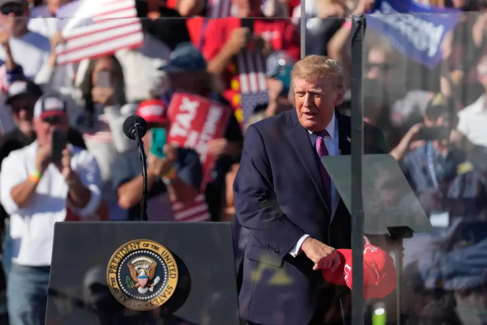 Midterm Voters Seek Change as Trump Faces Approval Slump