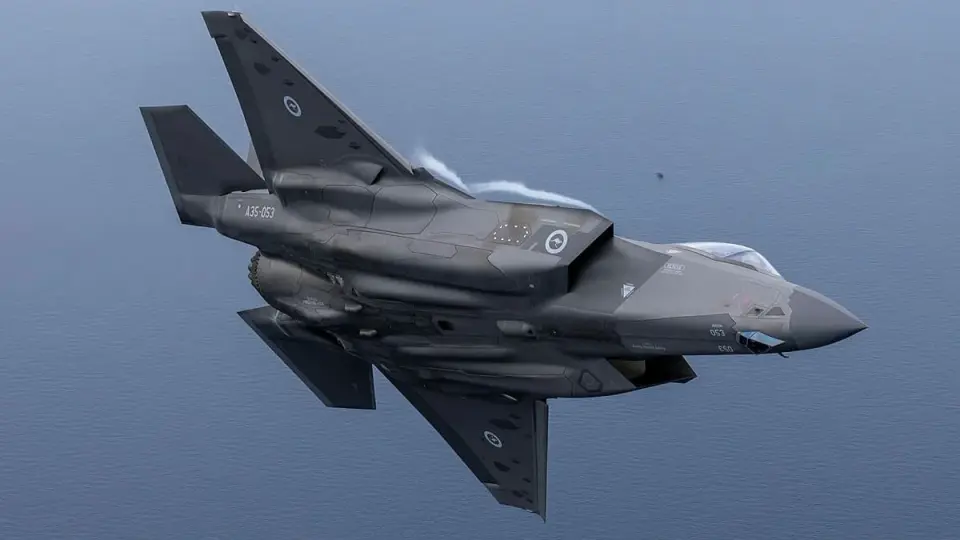 F-35 Stealth Canopy Diverted to Hong Kong Sparks US-Australia Supply Chain Probe