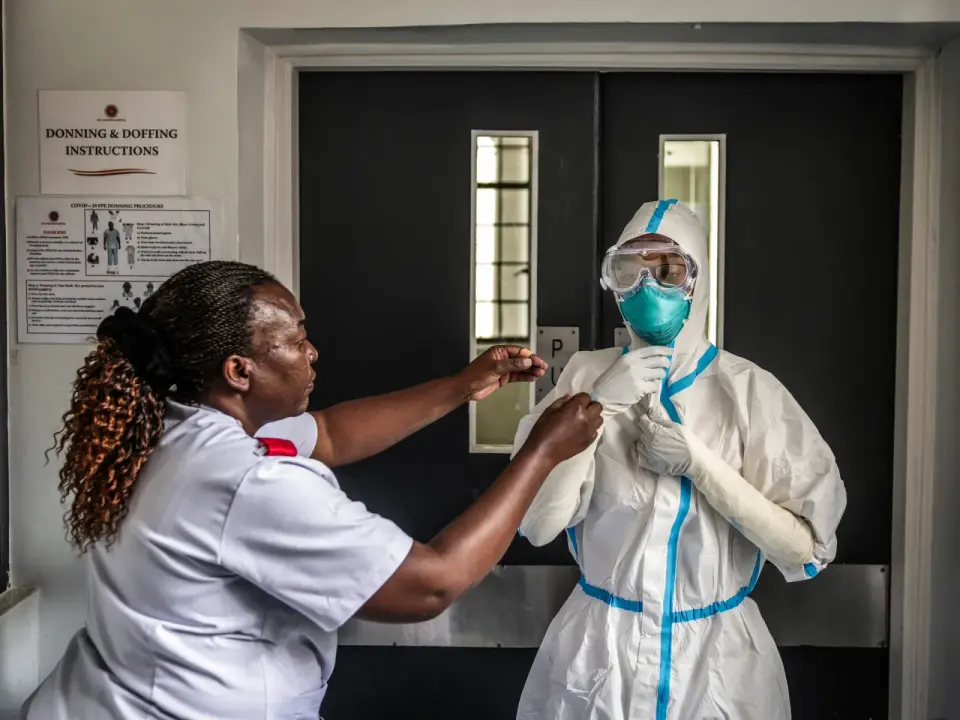 Kenya Ebola Cases Reach Seven as Health Workers and Relatives Test Positive
