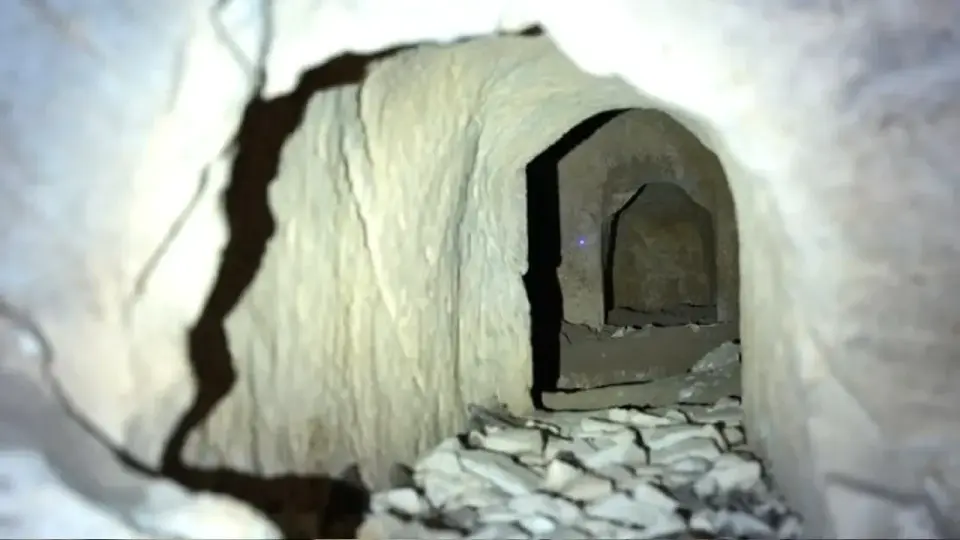 Jerusalem police uncover Second Temple-era tomb during violent family feud investigation