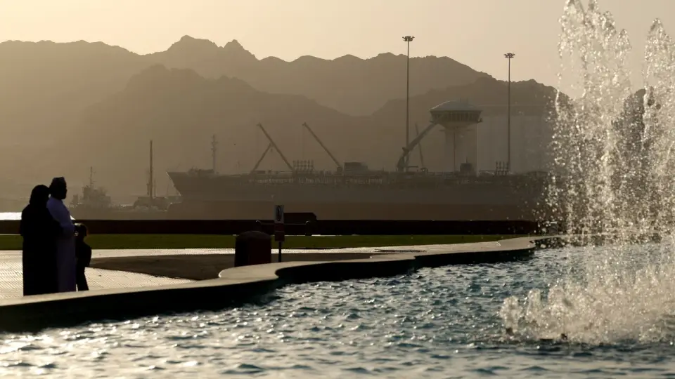 Hormuz Traffic Rebounds as Open Sea Lane Draws Fresh Oil Shipments