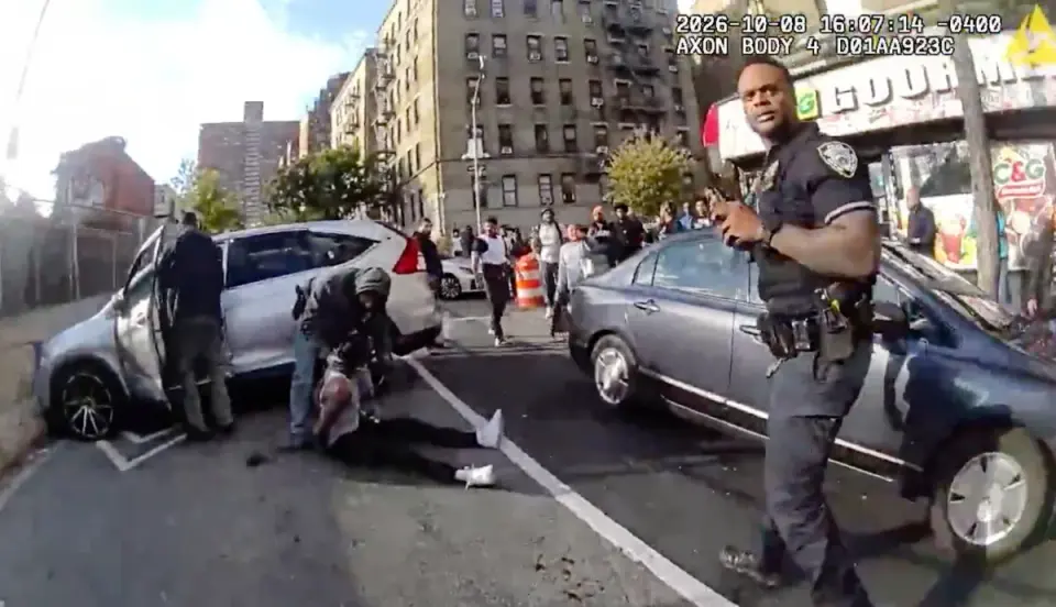 ICE Agents Shoot Dominican Man in NYC, Leaving Child in Car