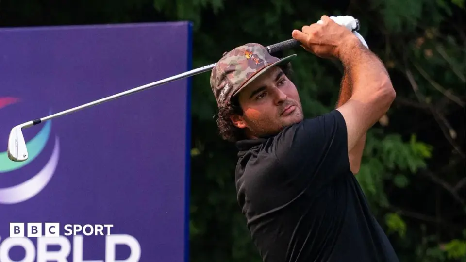 Chacarra Extends Lead as McIlroy Collapses in Halted India Championship