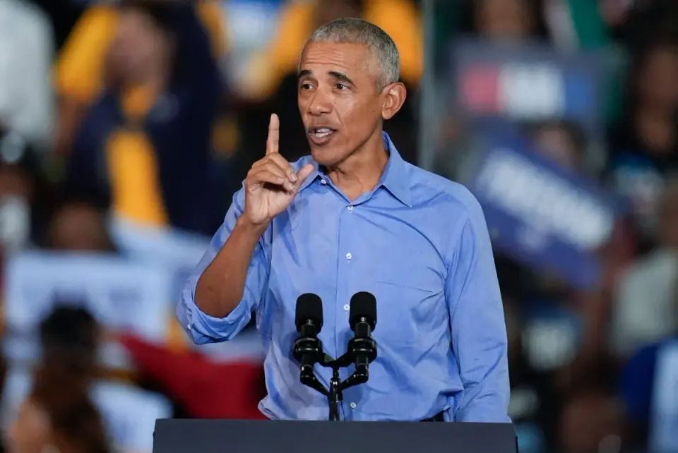 Obama and Trump Duel on Midterm Trail in Key Swing States