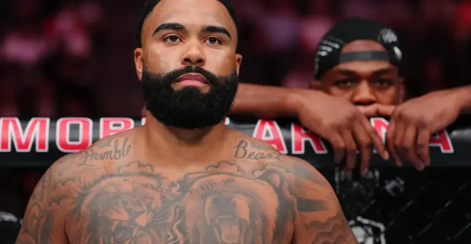 Jones Eyes Return as Heavyweight Belt Opens Up, Steveson Says