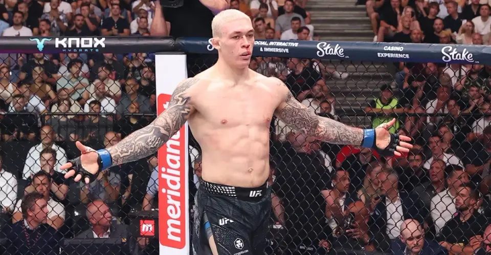 Stirling Stuns Blachowicz, Stakes Claim as UFC Light Heavyweight Contender