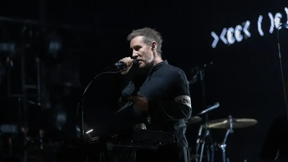Massive Attack Barred From Singapore Over Palestinian Flag Display