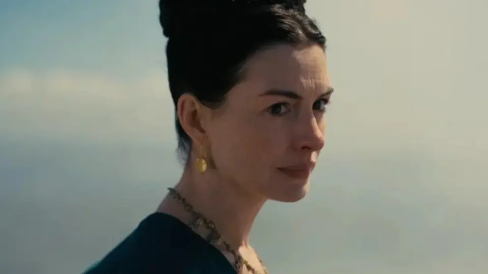 Universal Positions Anne Hathaway for Supporting Actress Oscar in 'The Odyssey'