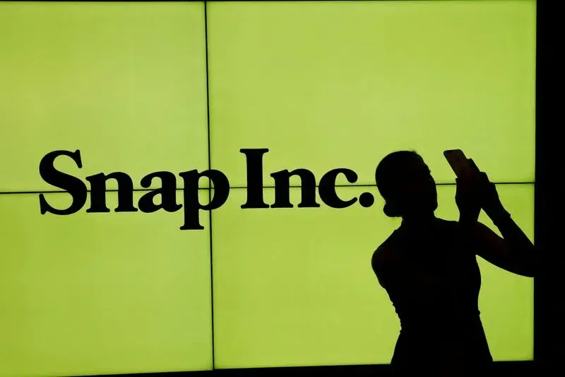 Snap trims 1,000 jobs, doubles down on AI for efficiency
