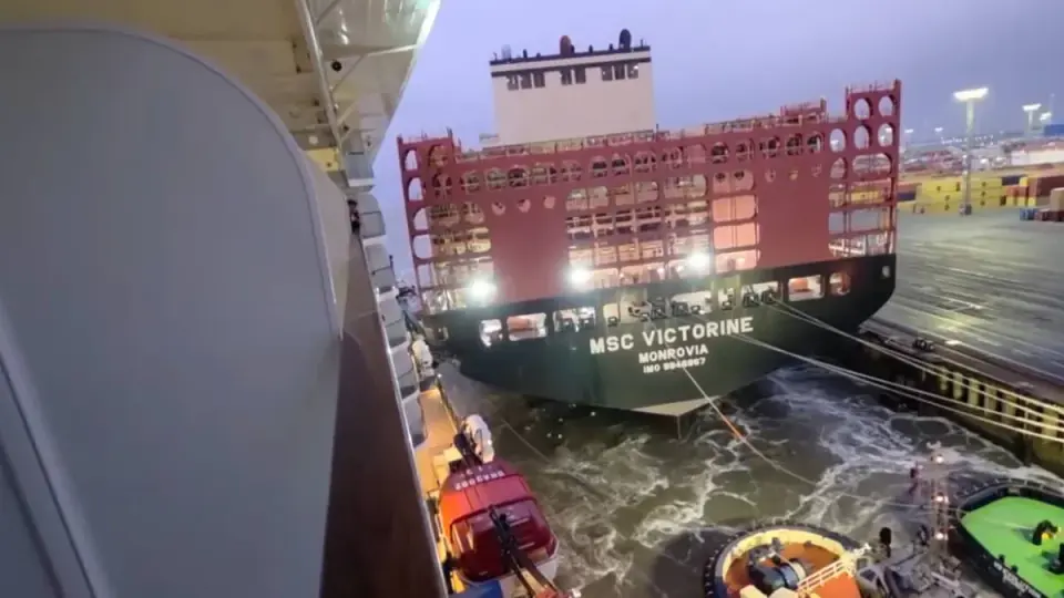Storm Boelo Drives Mein Schiff 3 Into Container Ships, Cancels 20-Night Voyage