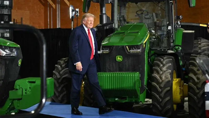 Trump Uses Wisconsin Farm Visit to Spotlight Washington Fountains