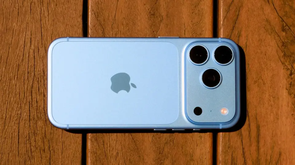 iPhone 18 Pro: A20 Chip, Variable Aperture, and Faster Charging