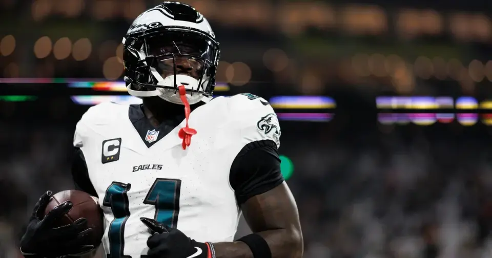 Eagles ship A.J. Brown to Patriots, reshaping their receiver lineup