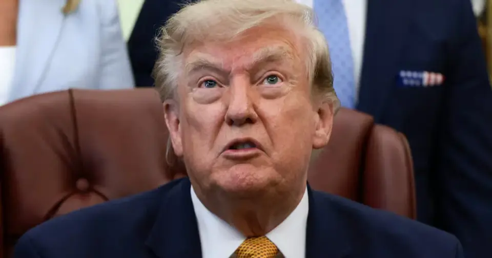 Trump’s 1AM Truth Social Spree Triggers Sleep Talk and Aide Involvement