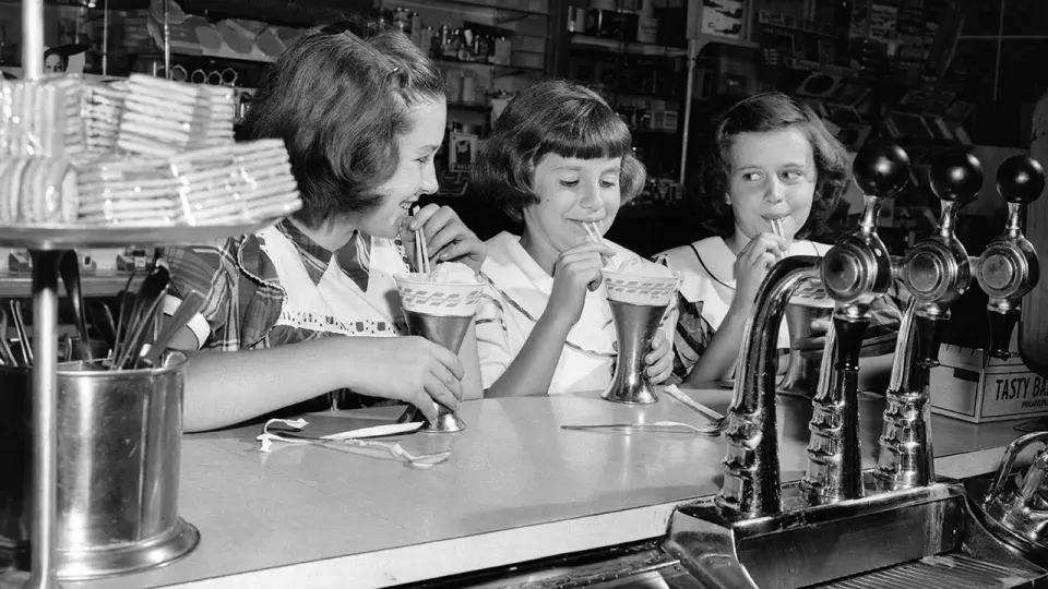 From Sassafras to Vanilla: The Root Beer Float's Unexpected Story