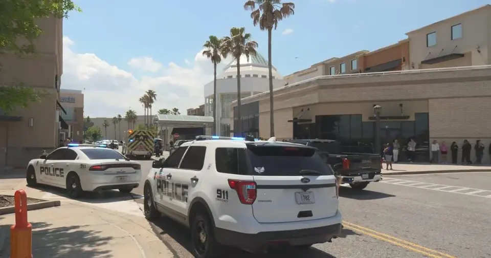 Baton Rouge Mall Shooting Injures At Least 10; FBI Assists Investigation