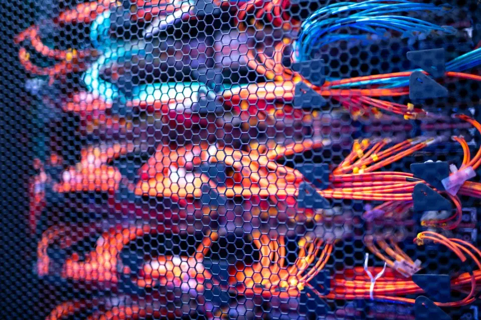 Bloom Energy's AI Power Boom Faces Margin and Backlog Scrutiny