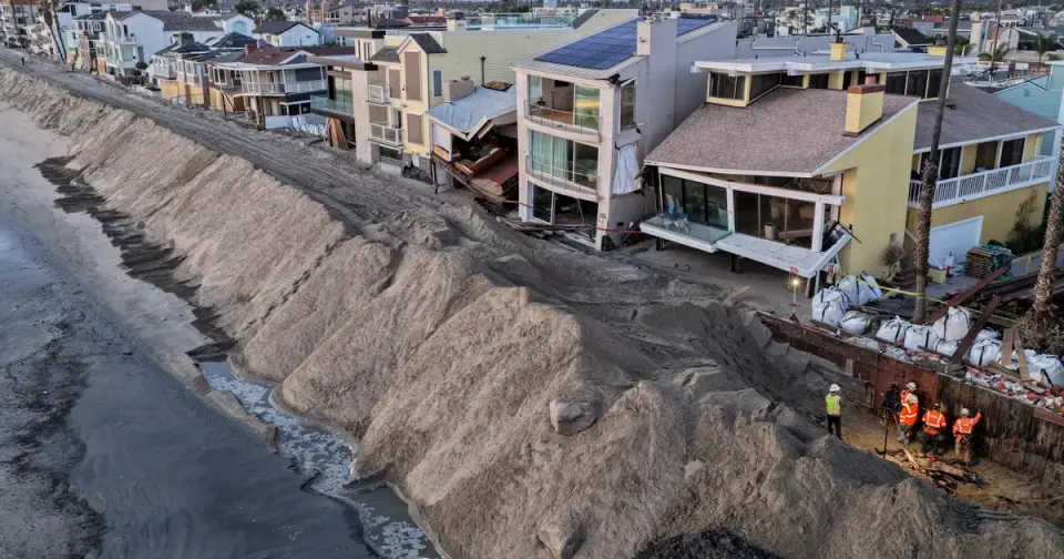 Record-Breaking King Tides Flood Southern California Coast, Setting New Benchmarks