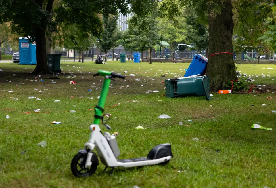 Chicago Police Disperse Crowd Before Gunfire Kills One, Injures 13 in Washington Park