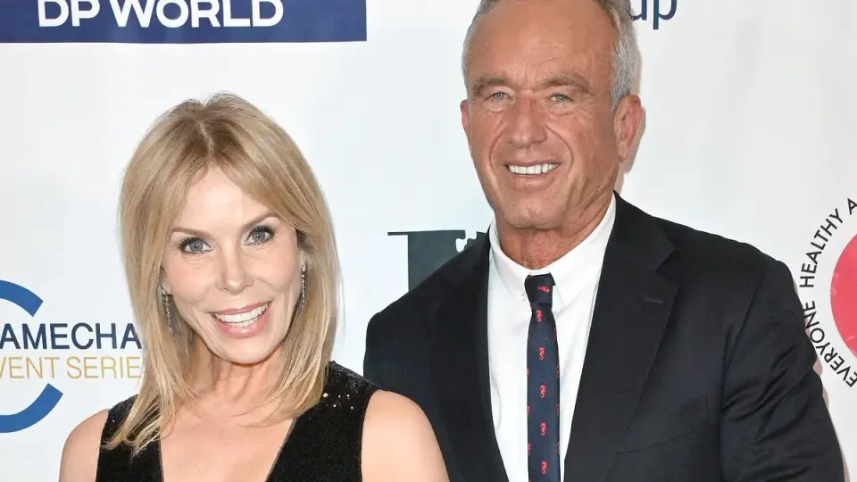 RFK Jr.'s third marriage under strain as diaries detail alleged infidelity and comparisons to Mary Kennedy