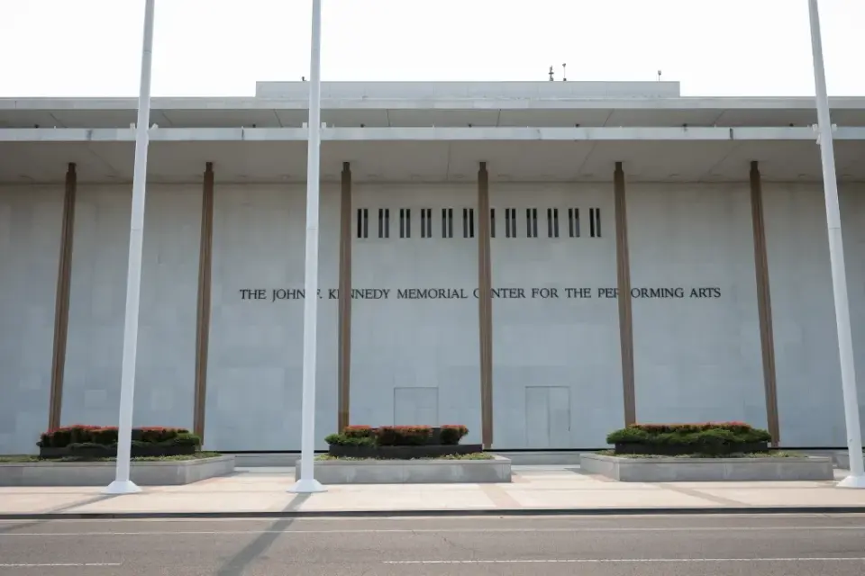 Kennedy Center Braces for Immediate Closure Over Trump's Name Demand