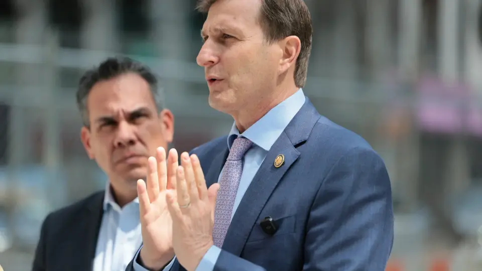 DOJ civil rights probe into Brooklyn cafe after congressman ban