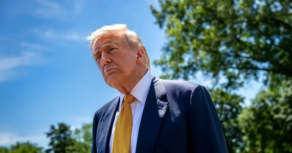 CBS Poll Finds Americans anxious about finances and skeptical of Trump's economic plan
