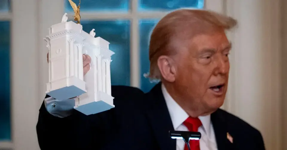Hegseth and Mullin Cite Drone Defense to Justify Trump’s Arch Amid Legal and Design Conflicts
