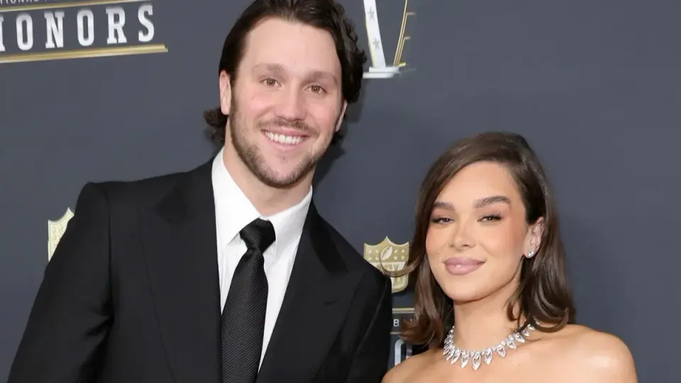 Hailee Steinfeld and Josh Allen Reveal Baby Daughter’s Name: Harper Haize Allen