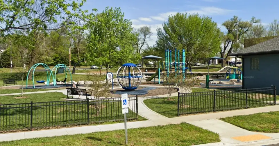 Five shot at Lexington park; children among victims, one dead
