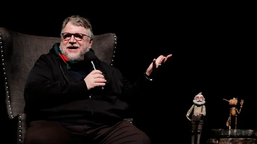 Del Toro Defends 'Digger' Amid Box Office Collapse