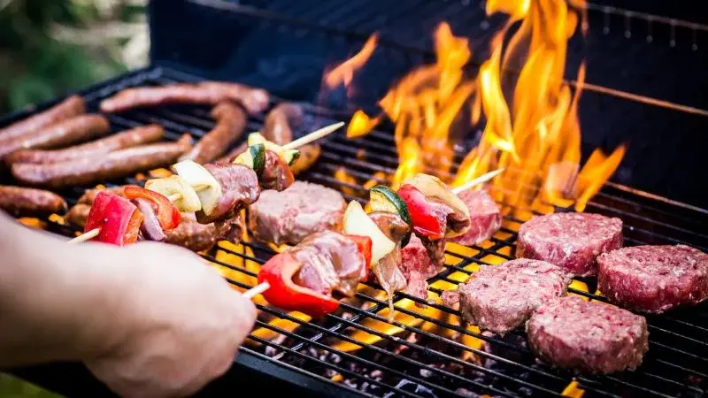 Simple steps to cut your risk of foodborne illness at home