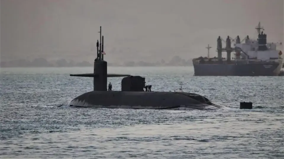 US Sends Guided-Missile Submarine to Persian Gulf Amid Iran Tensions