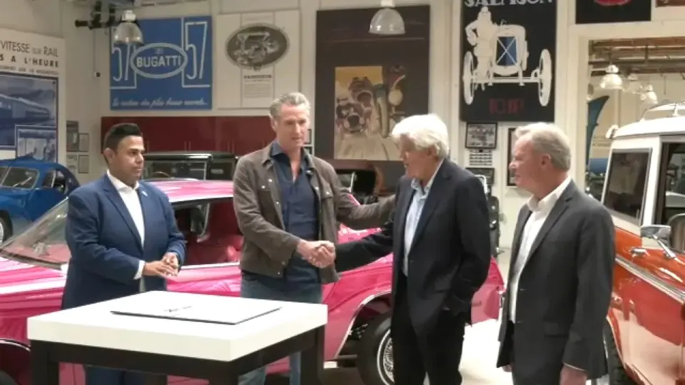 Newsom Signs 'Leno's Law' to Phase In Smog Exemptions for 1976-1985 Collector Cars